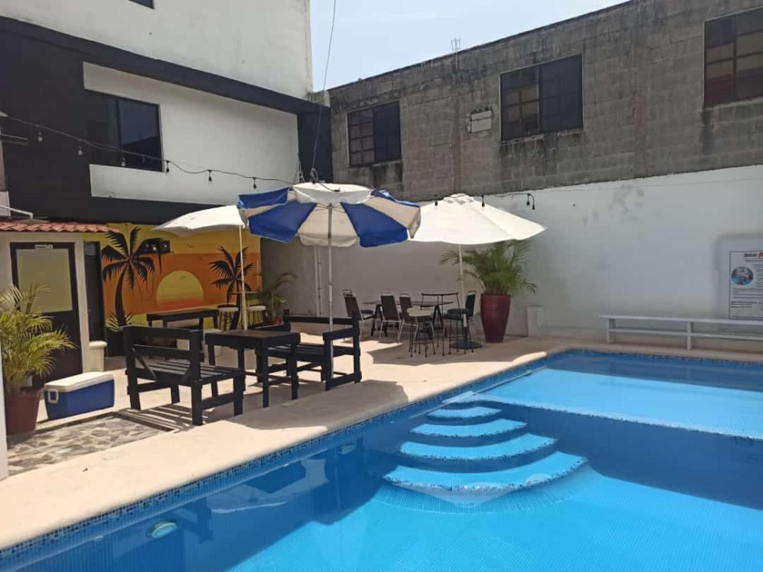 Hotel Vithez Тампико Екстериор снимка