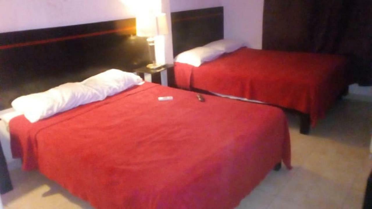 Hotel Vithez Тампико Екстериор снимка